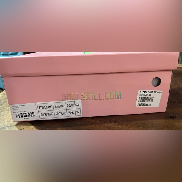 Dolls Kill Sugar Thrillz platform Gogo boot - Picture 3 of 5